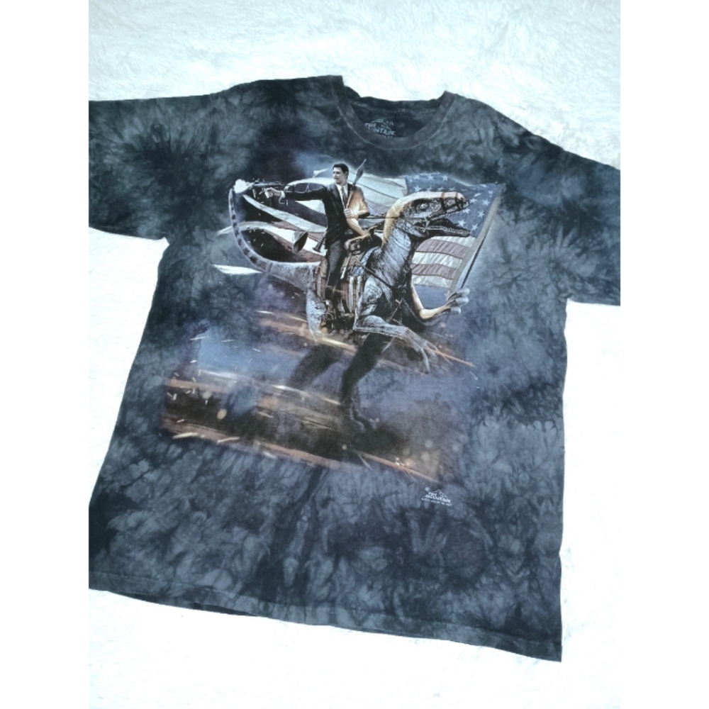 The Mountain Ronald Reagan Raptor Gray Tee